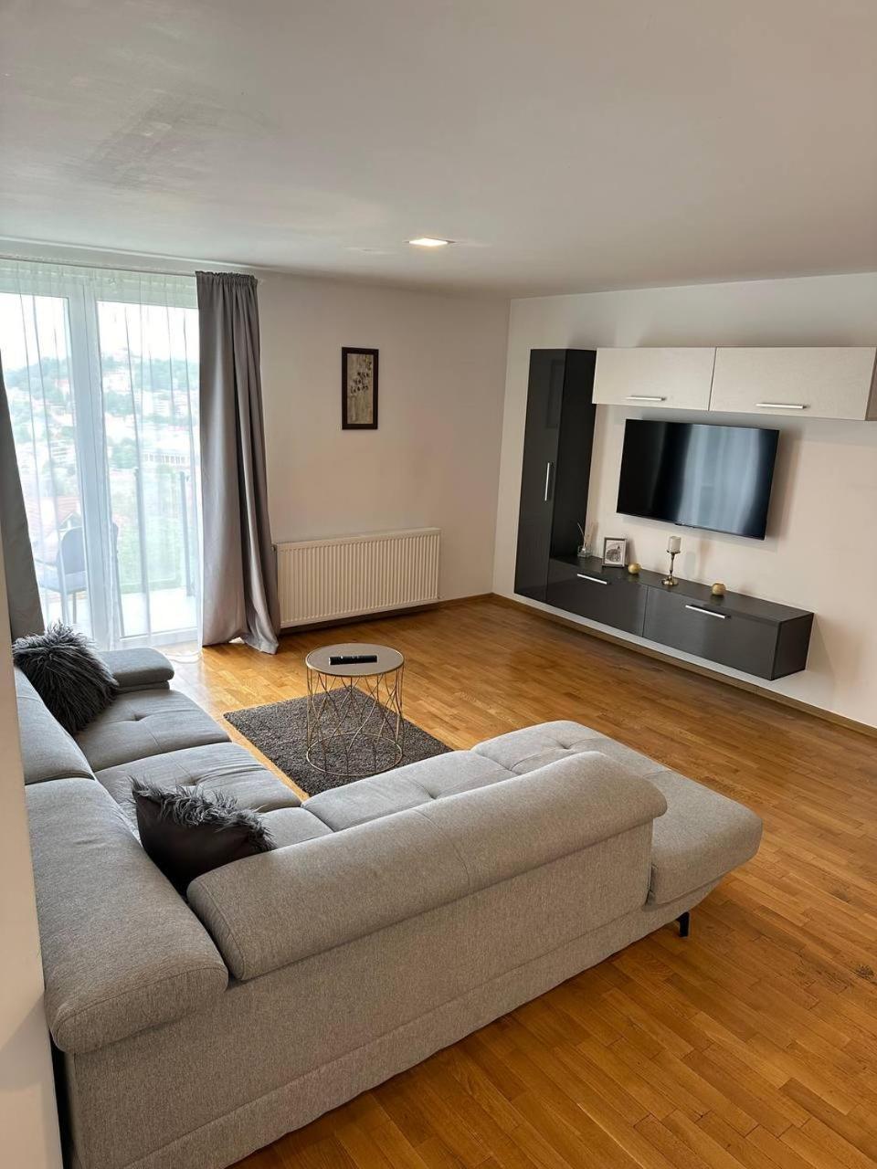 5 Star Residence Brassó Kültér fotó
